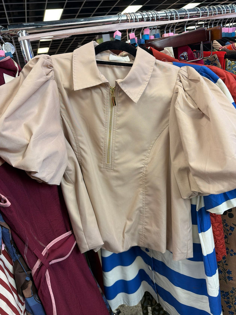 Kari Puff Sleeve in Taupe